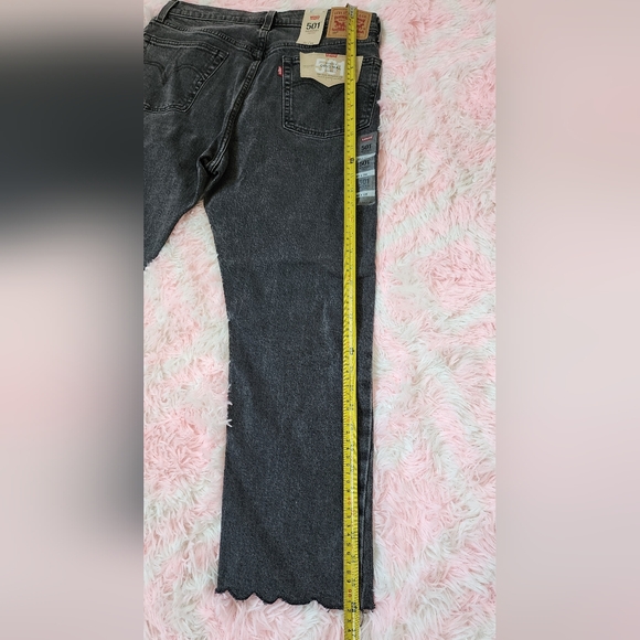 Levis 501 Original Cropped High Rise Jeans - Women's 30x26 - Black Washed - NEW - Picture 12 of 12